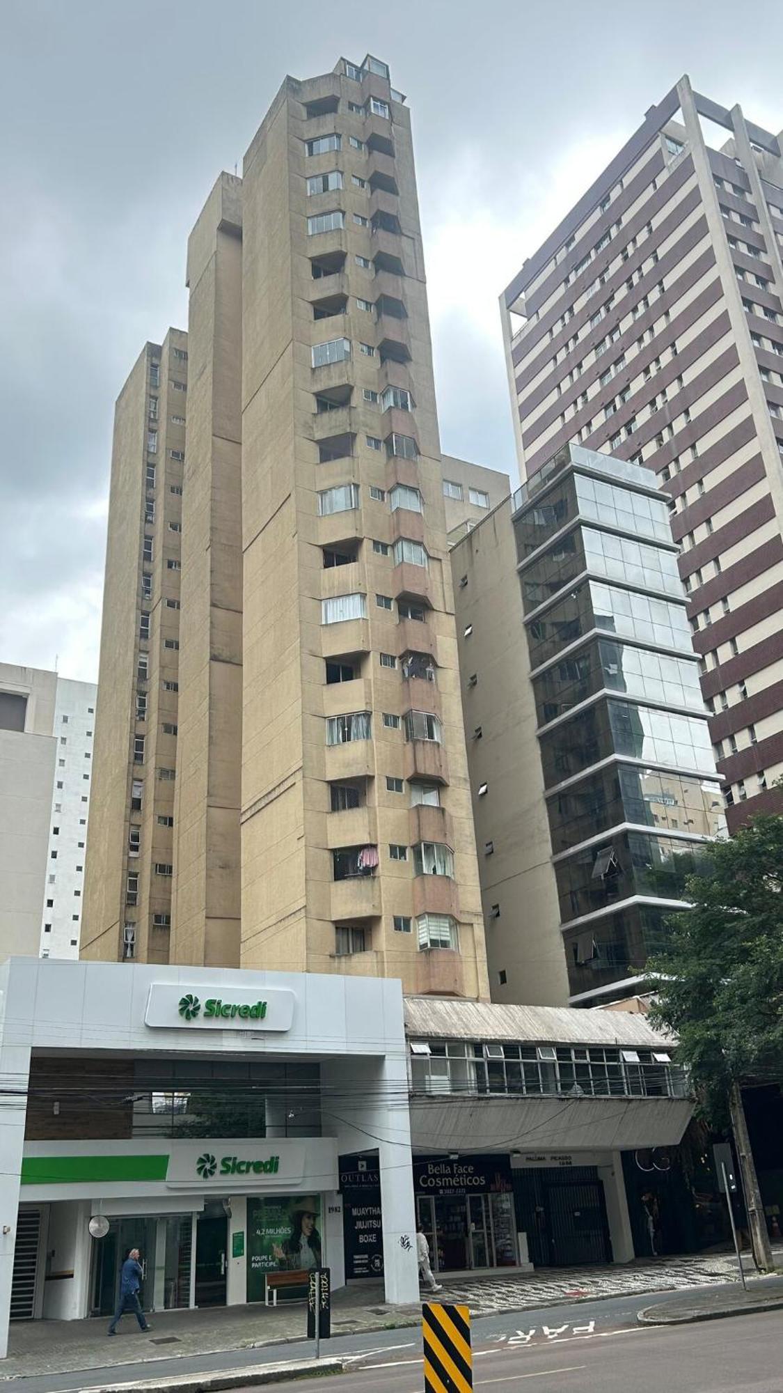 Com Otima Localizacao Em Champagnat